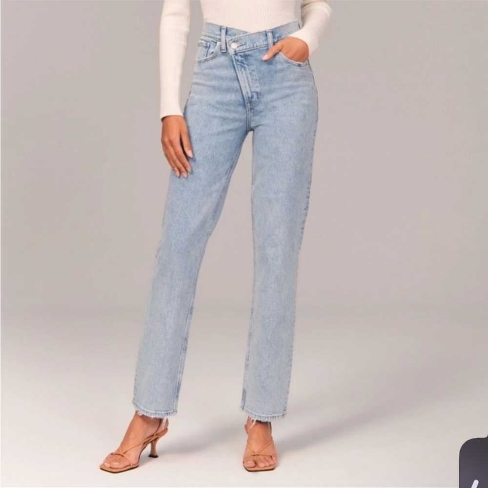 Abercrombie & Fitch 90s Straight Ultra High Rise Crossover Waist Sz 32